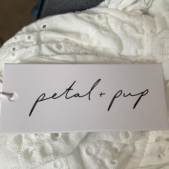 Petal & Pup NWT Women’s Embroidered Fiona Eyelet Tie Shoulder Maxi Dress XLarge - Picture 6 of 8